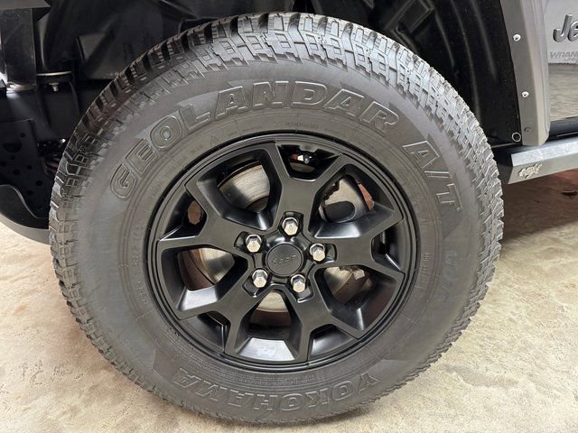 Used 2021 Jeep Wrangler Unlimited Willys image 32