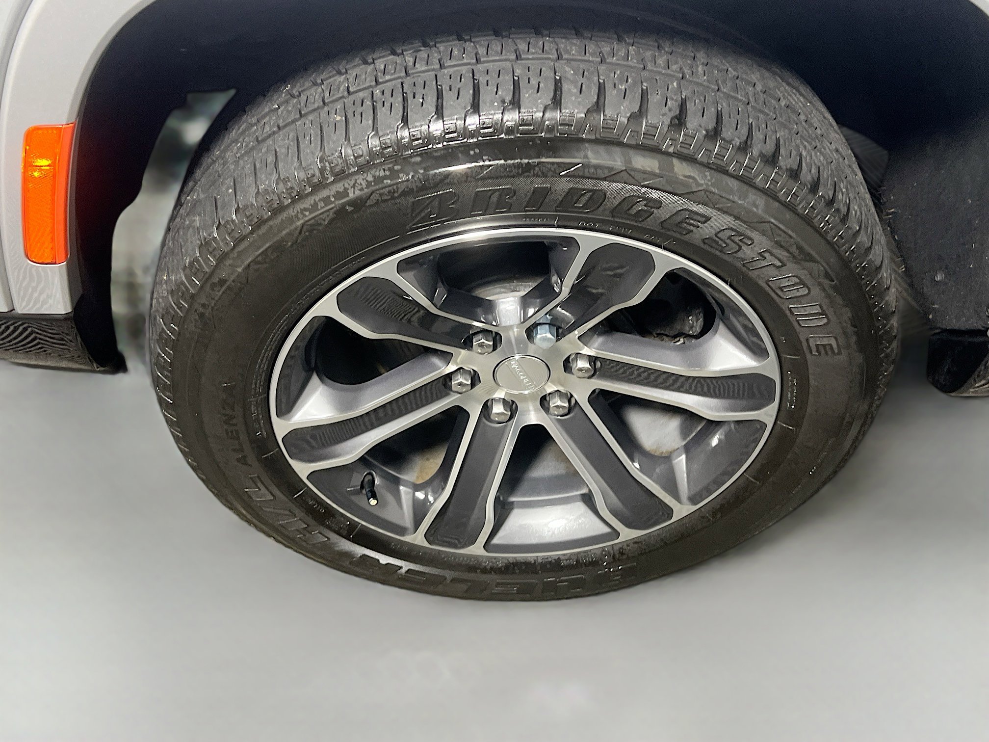 Used 2023 Jeep Grand Wagoneer 4WD image 13