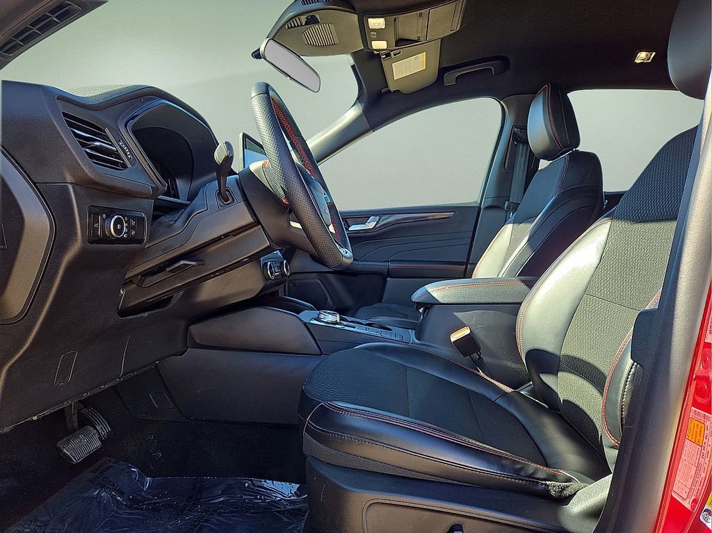 Used 2025 Ford Escape ST-Line Select image 23