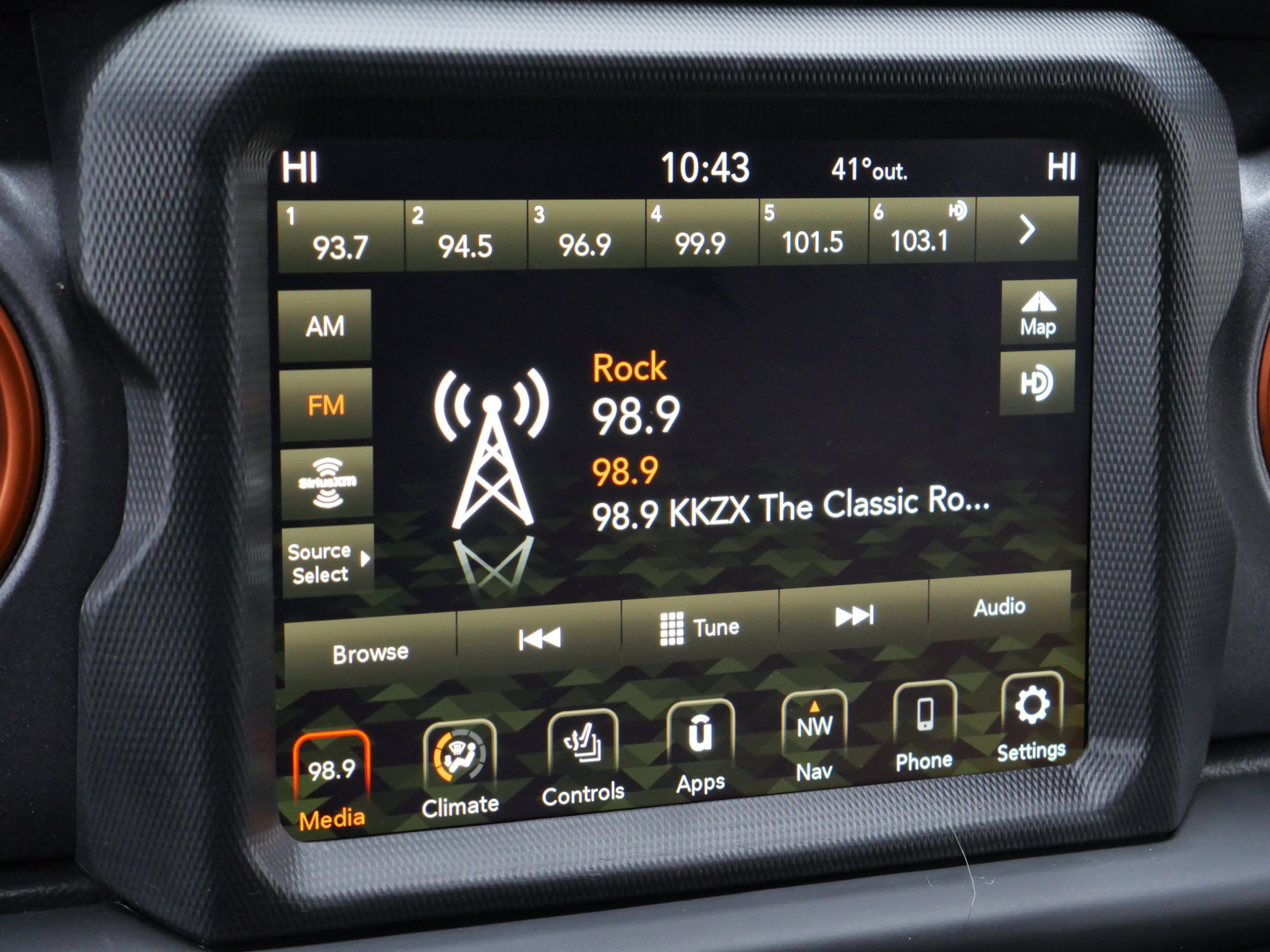 Used 2023 Jeep Gladiator Mojave w/ LED Lighting Group image 10