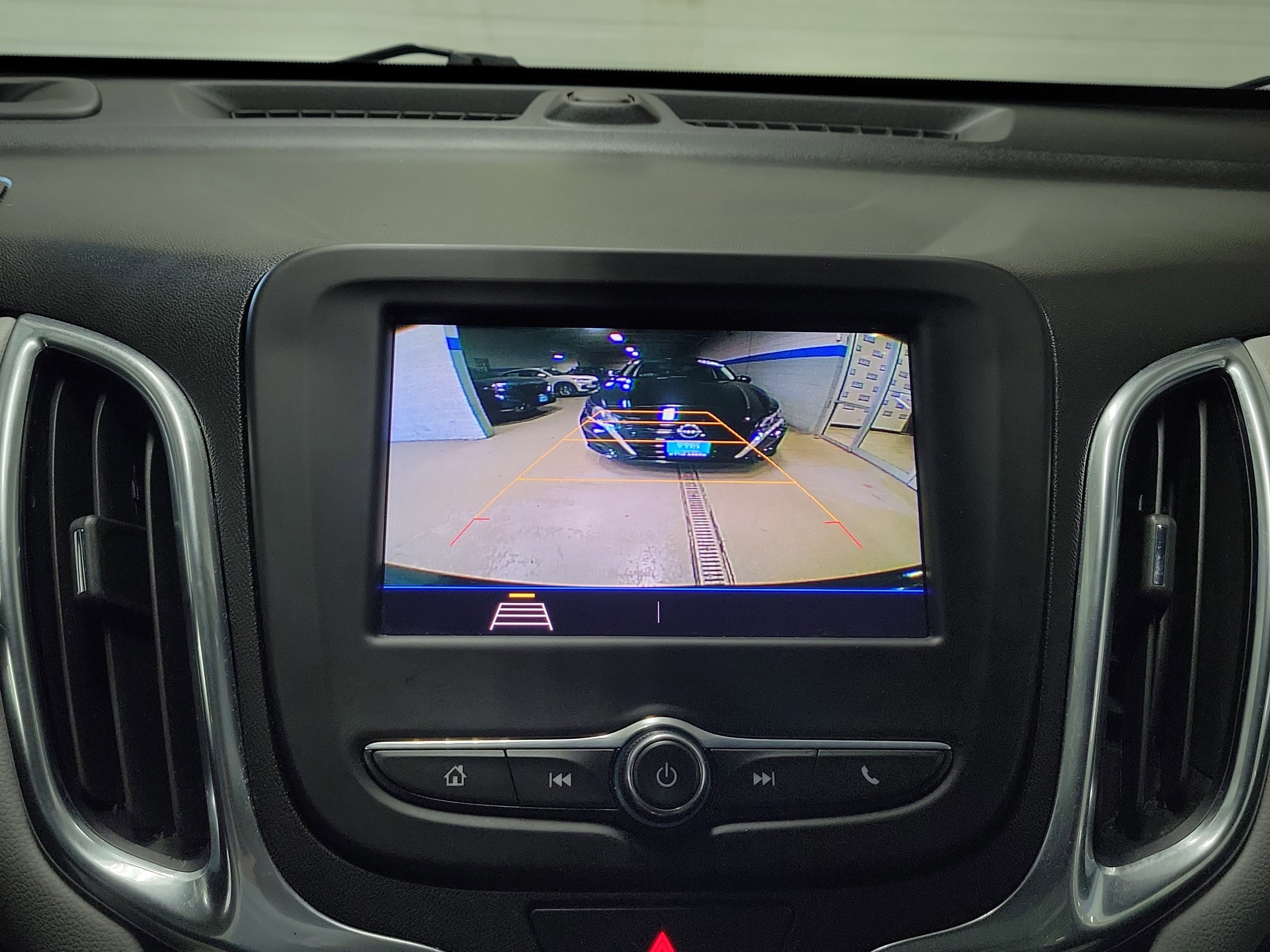 Used 2021 Chevrolet Equinox LS w/ LS Convenience Package image 30