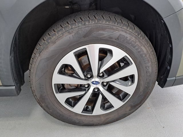 Used 2023 Subaru Outback Premium AWD/4WD image 34