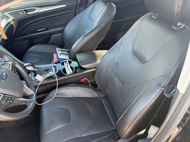 Used 2016 Ford Fusion Titanium FWD image 8