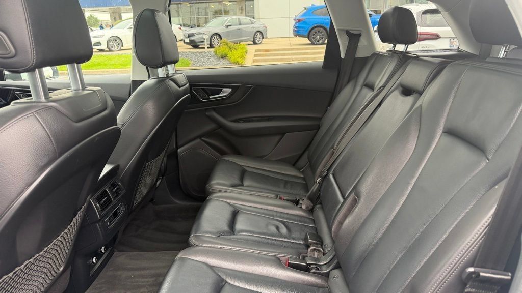Used 2019 Audi Q7 3.0T Premium AWD/4WD image 22