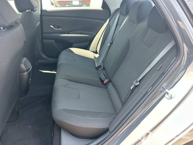 New 2026 Hyundai Elantra SE FWD image 24