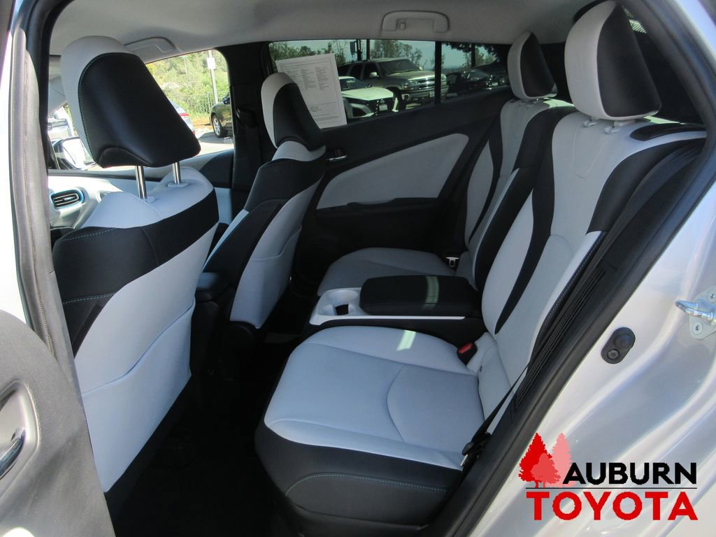 Used 2017 Toyota Prius Prime Advanced w/ Preferred Accessory Package image 19
