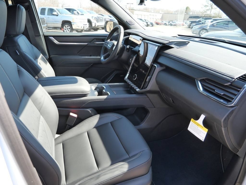 New 2026 GMC Acadia Elevation w/ Elevation Premium Package AWD/4WD image 22