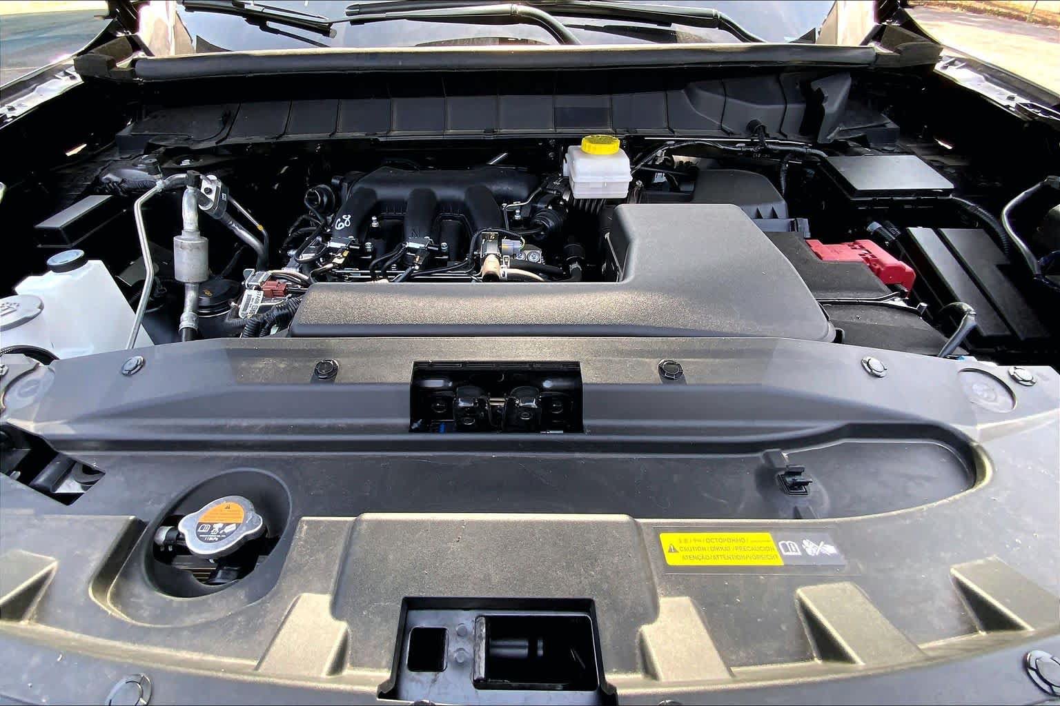 Used 2026 Nissan Pathfinder Platinum FWD image 31