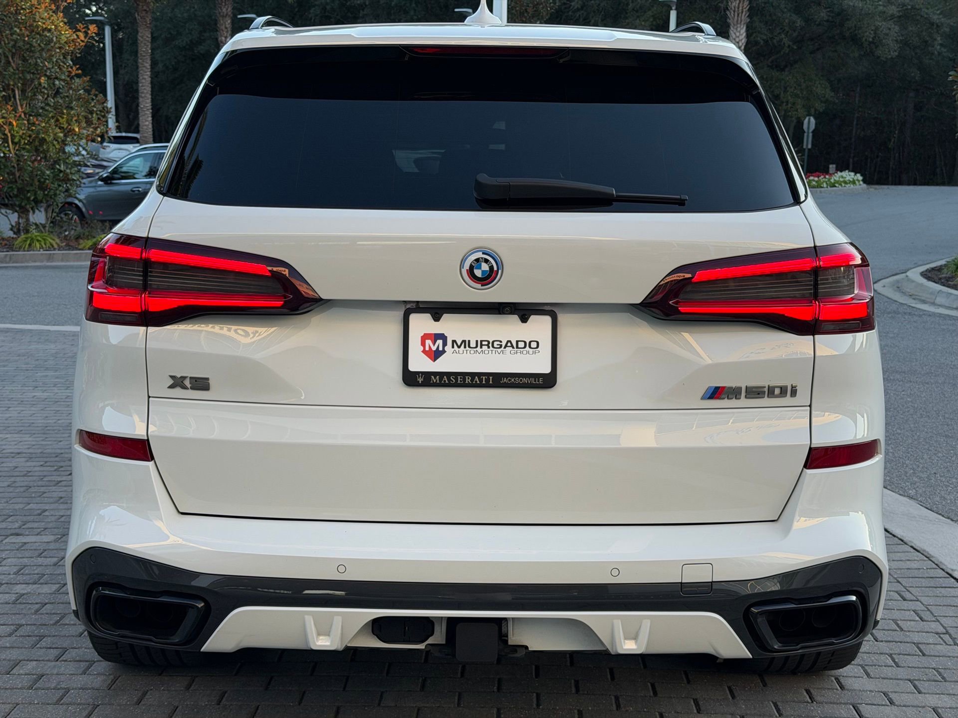 Used 2022 BMW X5 M50i w/ Premium Package image 22