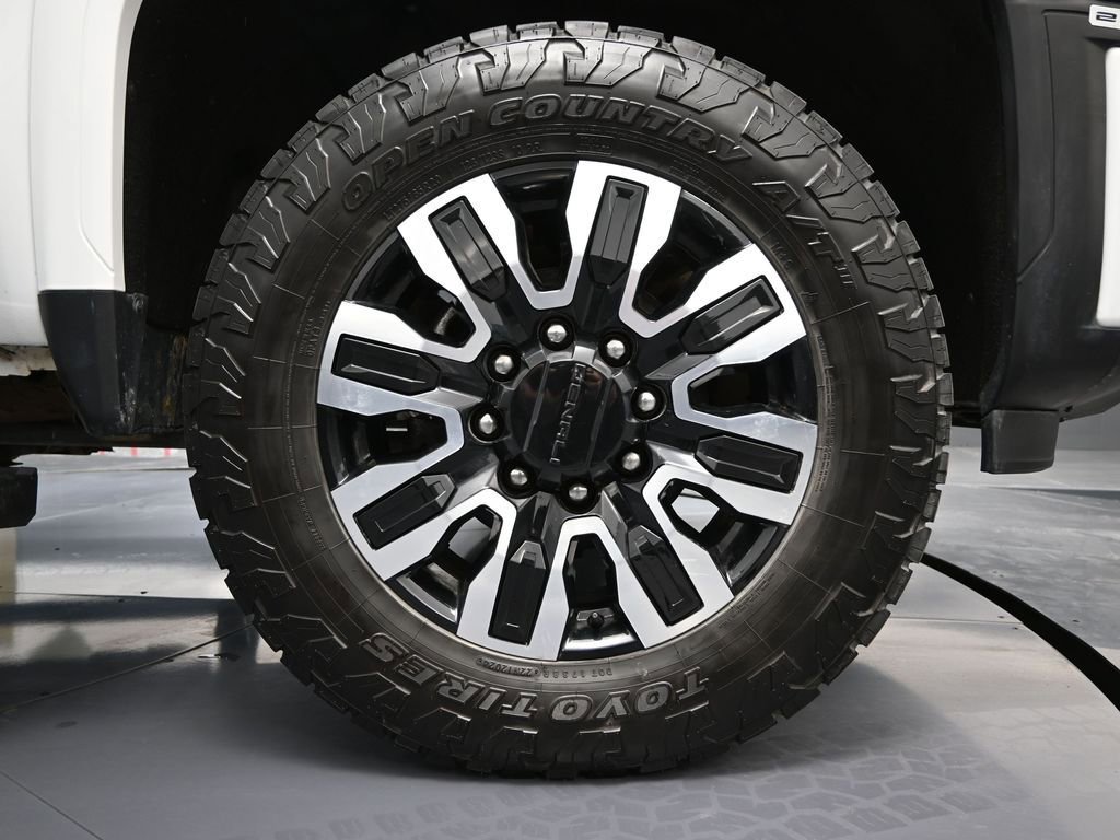 Used 2024 GMC Sierra 2500 Denali Ultimate image 16