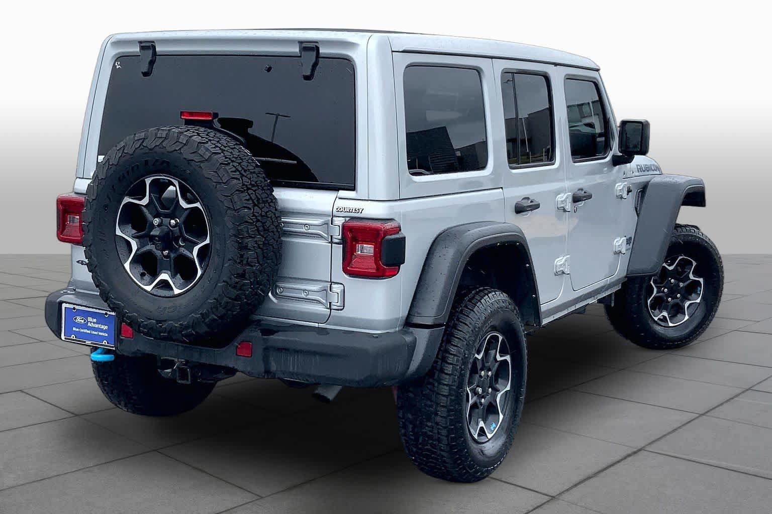 Used 2023 Jeep Wrangler Unlimited Rubicon 4xe w/ Steel Bumper Group AWD/4WD image 13