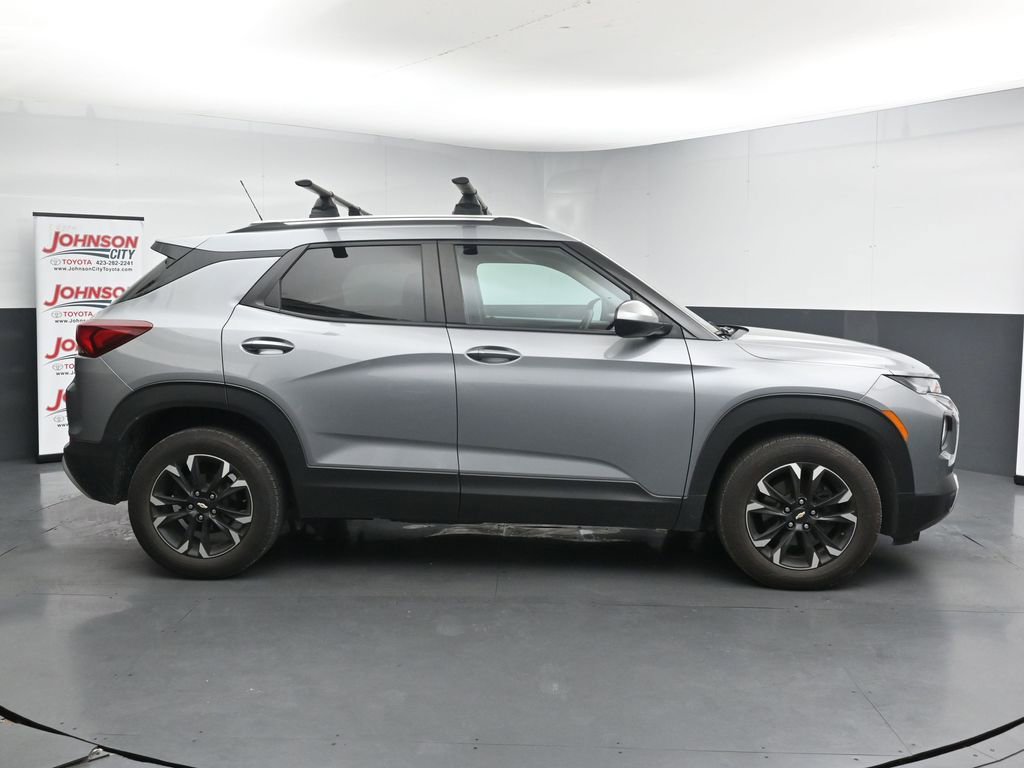 Used 2023 Chevrolet TrailBlazer LT w/ Convenience Package FWD image 9