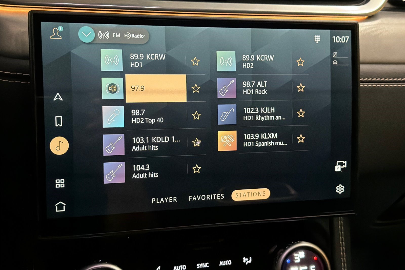 New 2026 Jaguar F-PACE R-Dynamic S AWD/4WD image 21