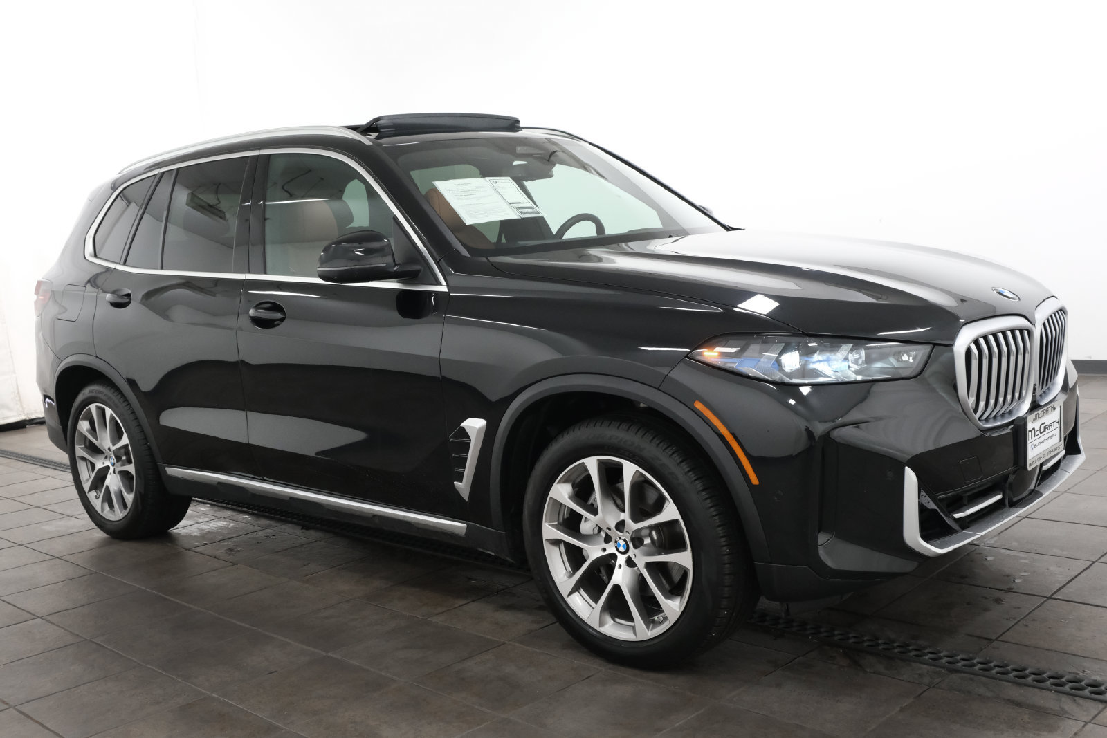 Used 2024 BMW X5 xDrive40i w/ Premium Package AWD/4WD image 7