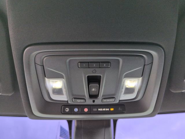 Used 2023 Chevrolet Silverado 3500 High Country w/ Technology Package AWD/4WD image 33