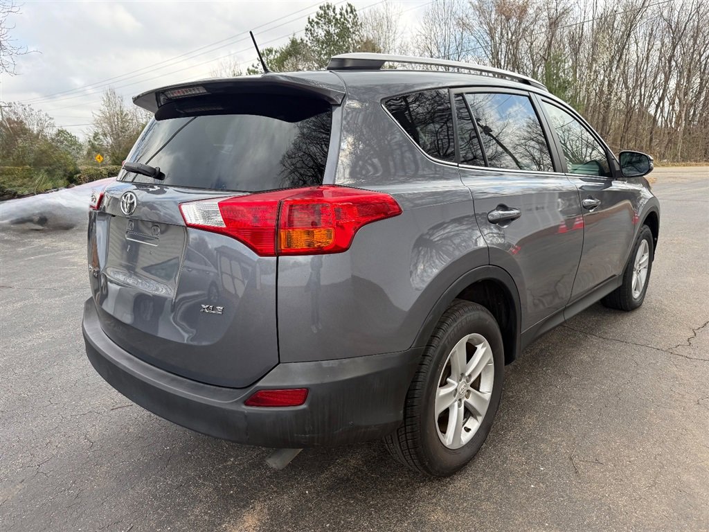Used 2013 Toyota RAV4 XLE image 5