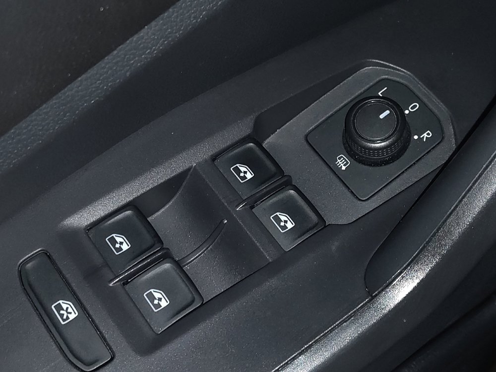 Used 2019 Volkswagen Jetta R-Line FWD image 27