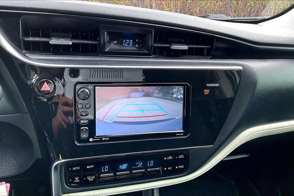 Used 2017 Toyota Corolla iM FWD image 17