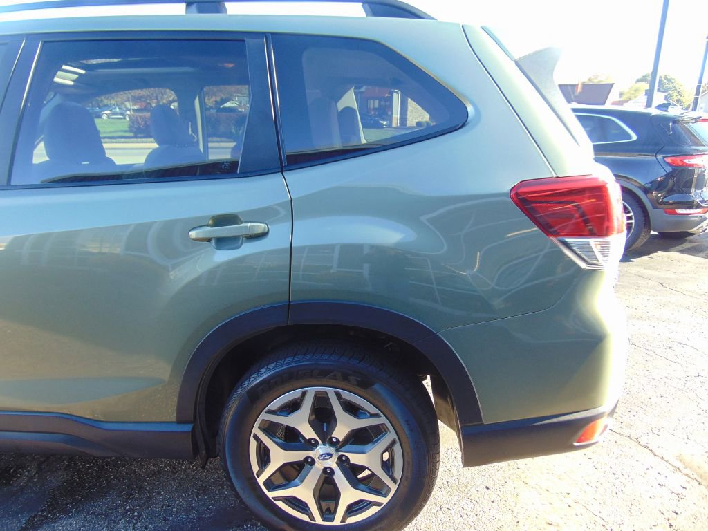 Used 2019 Subaru Forester Premium image 13