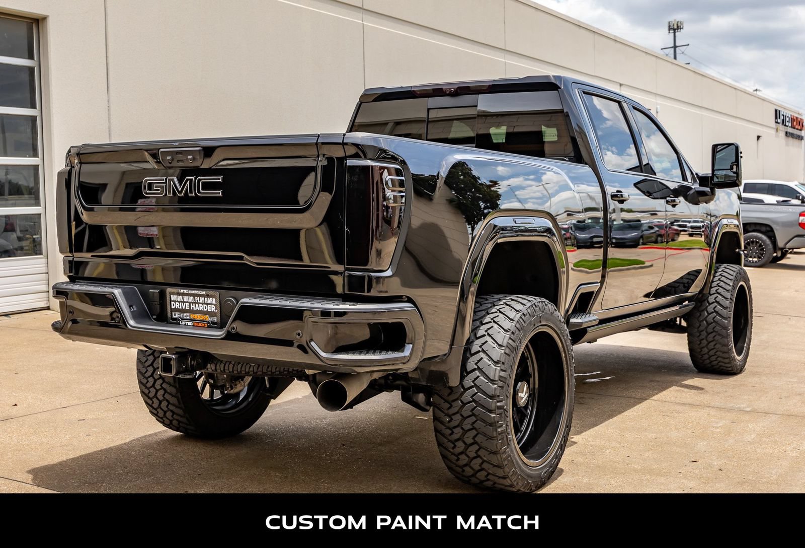 Used 2025 GMC Sierra 2500 Denali Ultimate AWD/4WD image 9