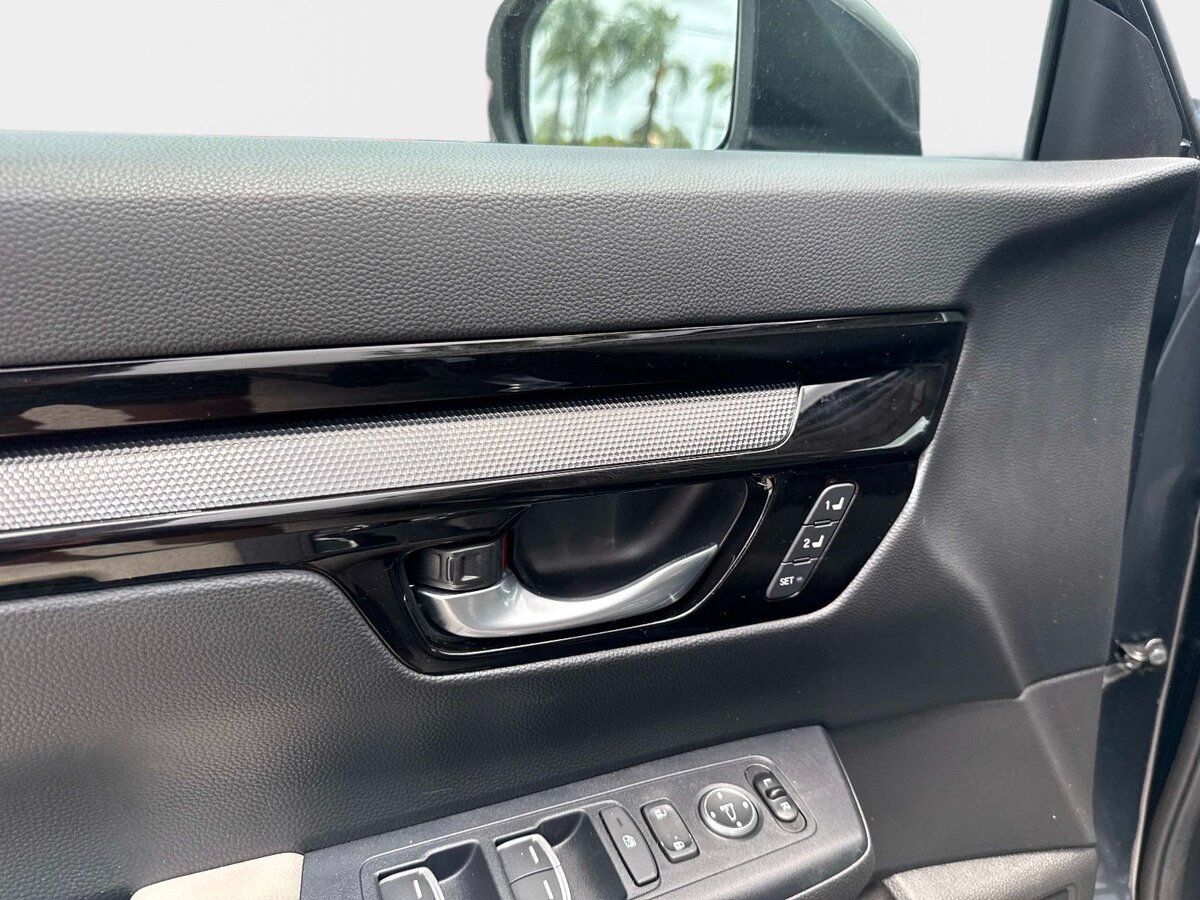 Used 2024 Honda CR-V EX-L image 17
