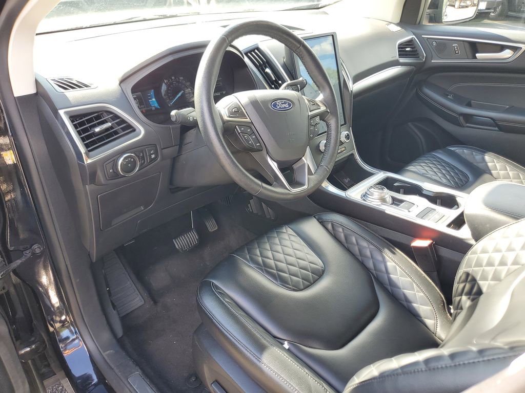 Used 2024 Ford Edge Titanium image 26