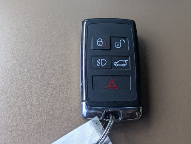 Used 2023 Land Rover Range Rover SE AWD/4WD image 27