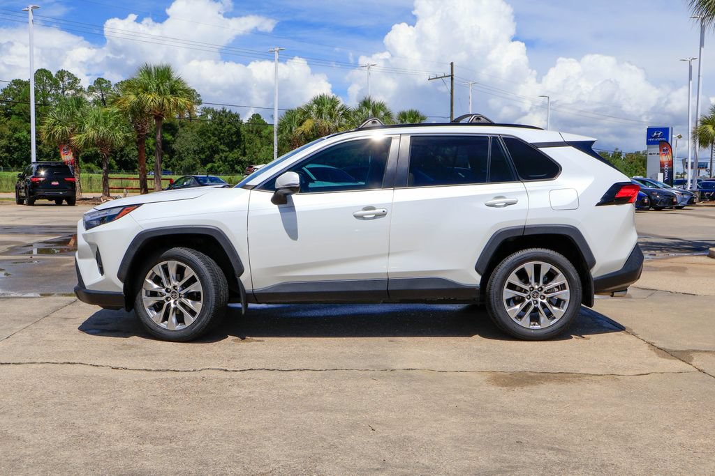 Used 2023 Toyota RAV4 XLE Premium FWD image 27