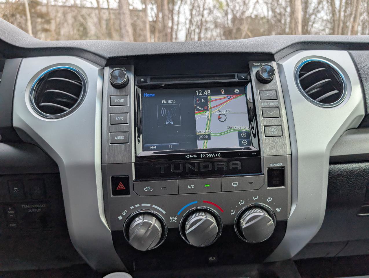 Used 2016 Toyota Tundra SR5 w/ SR5 Upgrade Package image 16