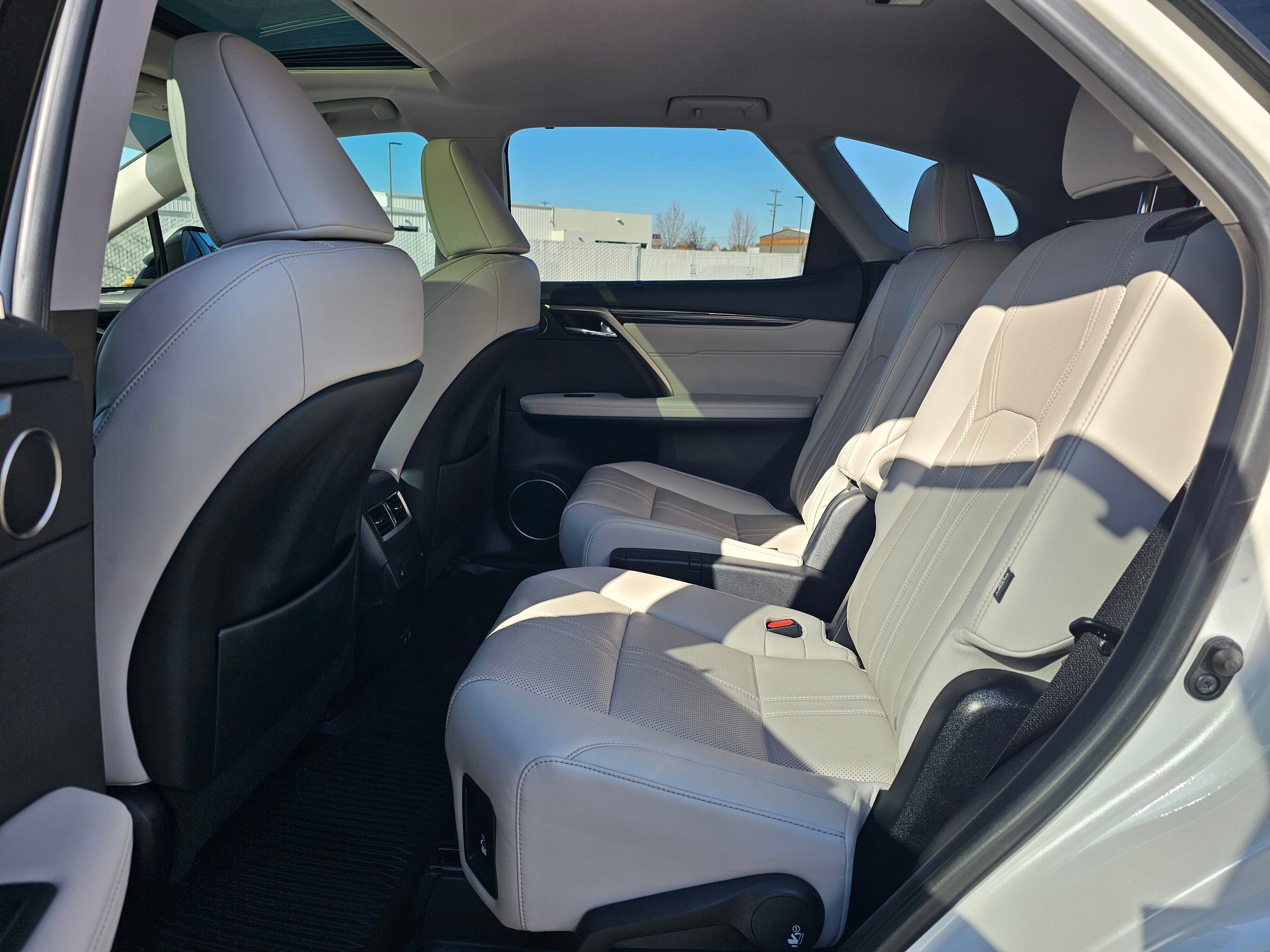 Used 2020 Lexus RX 350L Luxury w/ Accessory Package image 46