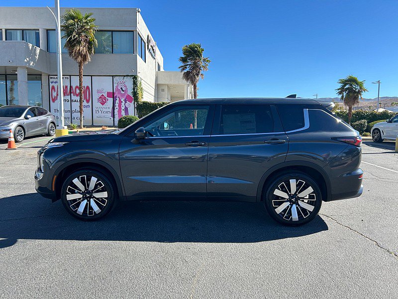 New 2026 Mitsubishi Outlander SE FWD image 6