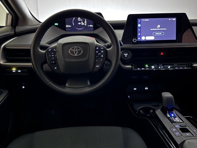 Used 2024 Toyota Prius LE image 43
