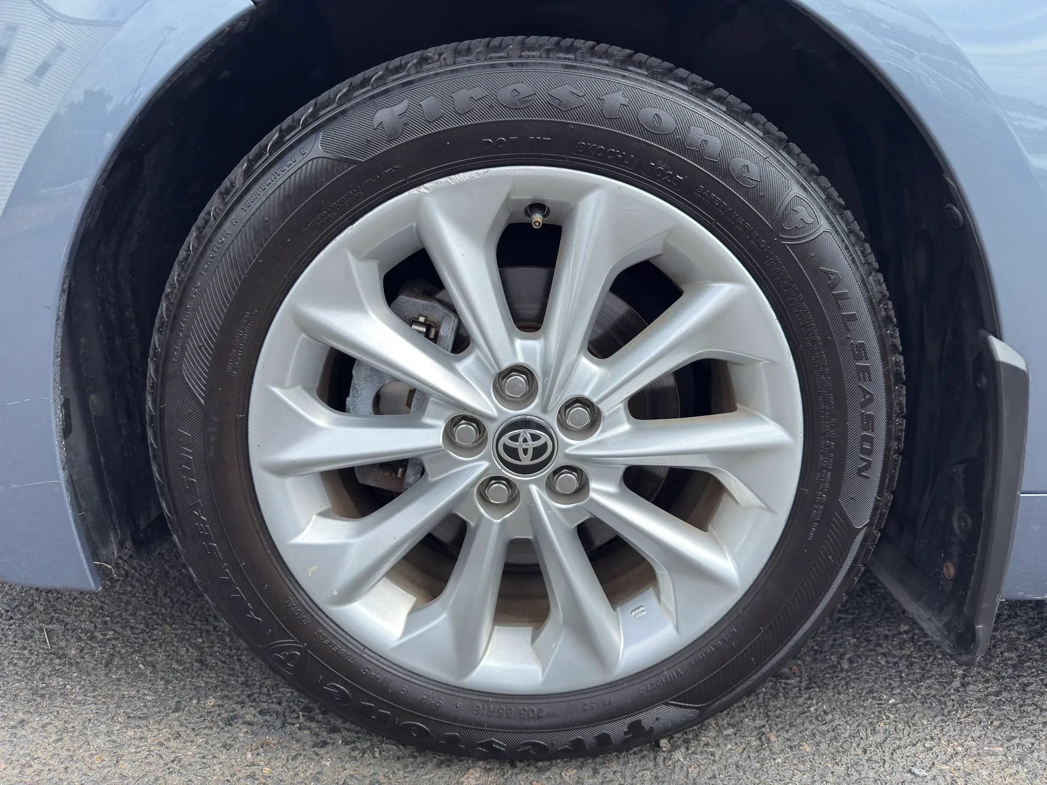 Used 2021 Toyota Corolla XLE FWD image 12