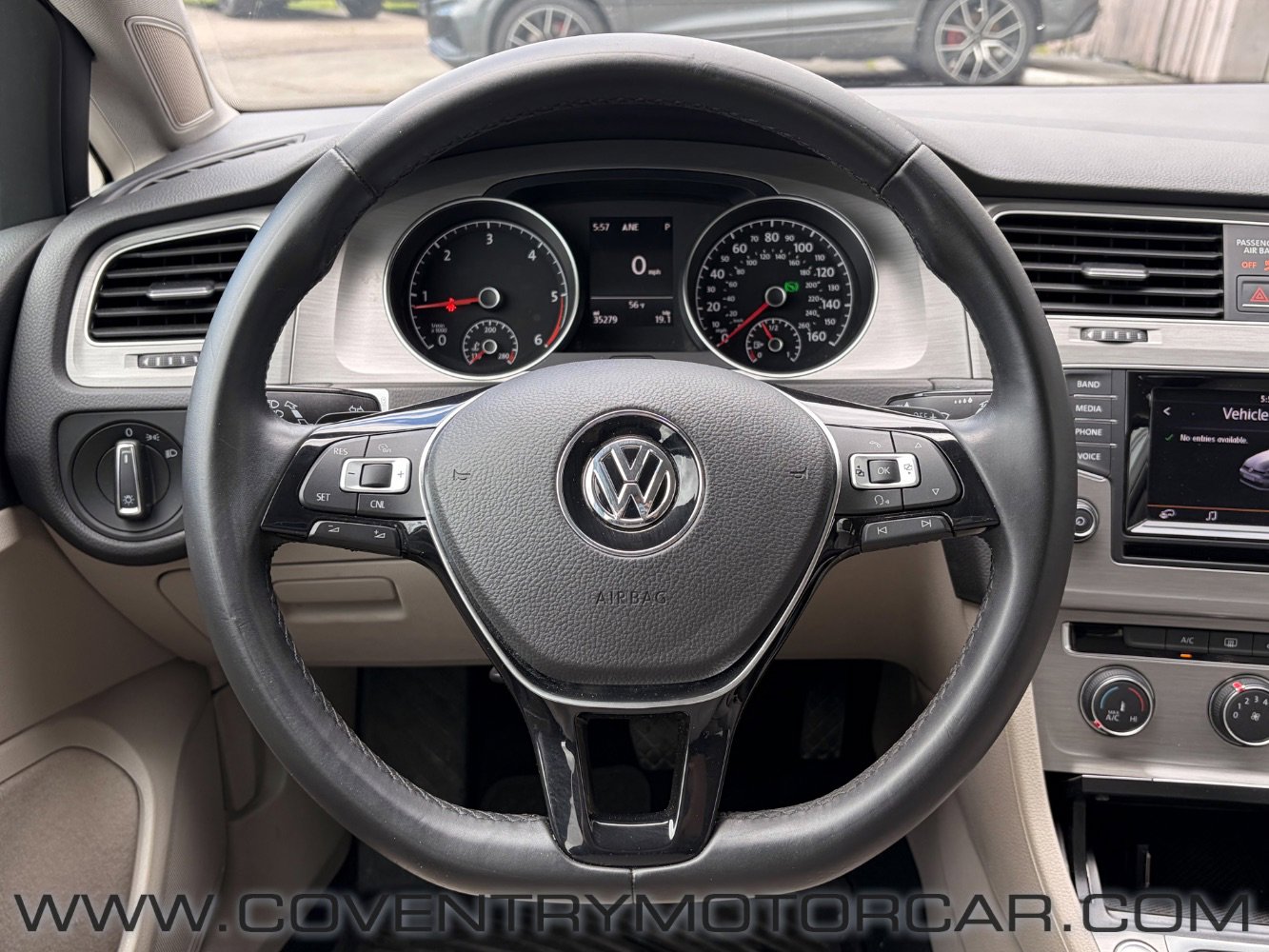 Used 2015 Volkswagen Golf TDI S FWD image 29