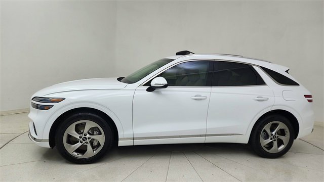 Used 2026 Genesis GV70 2.5T Select image 3