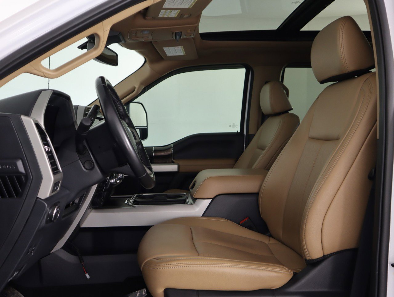 Used 2022 Ford F450 Lariat w/ Lariat Ultimate Package image 18