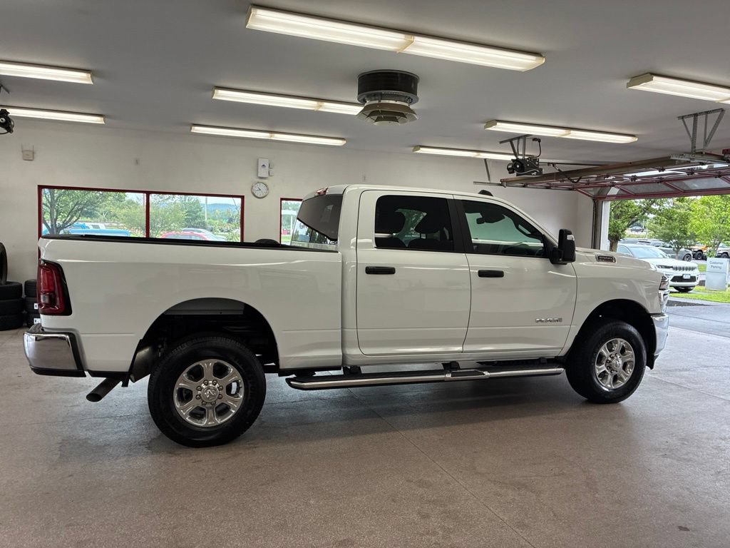 Certified 2026 RAM 2500 Big Horn AWD/4WD image 40