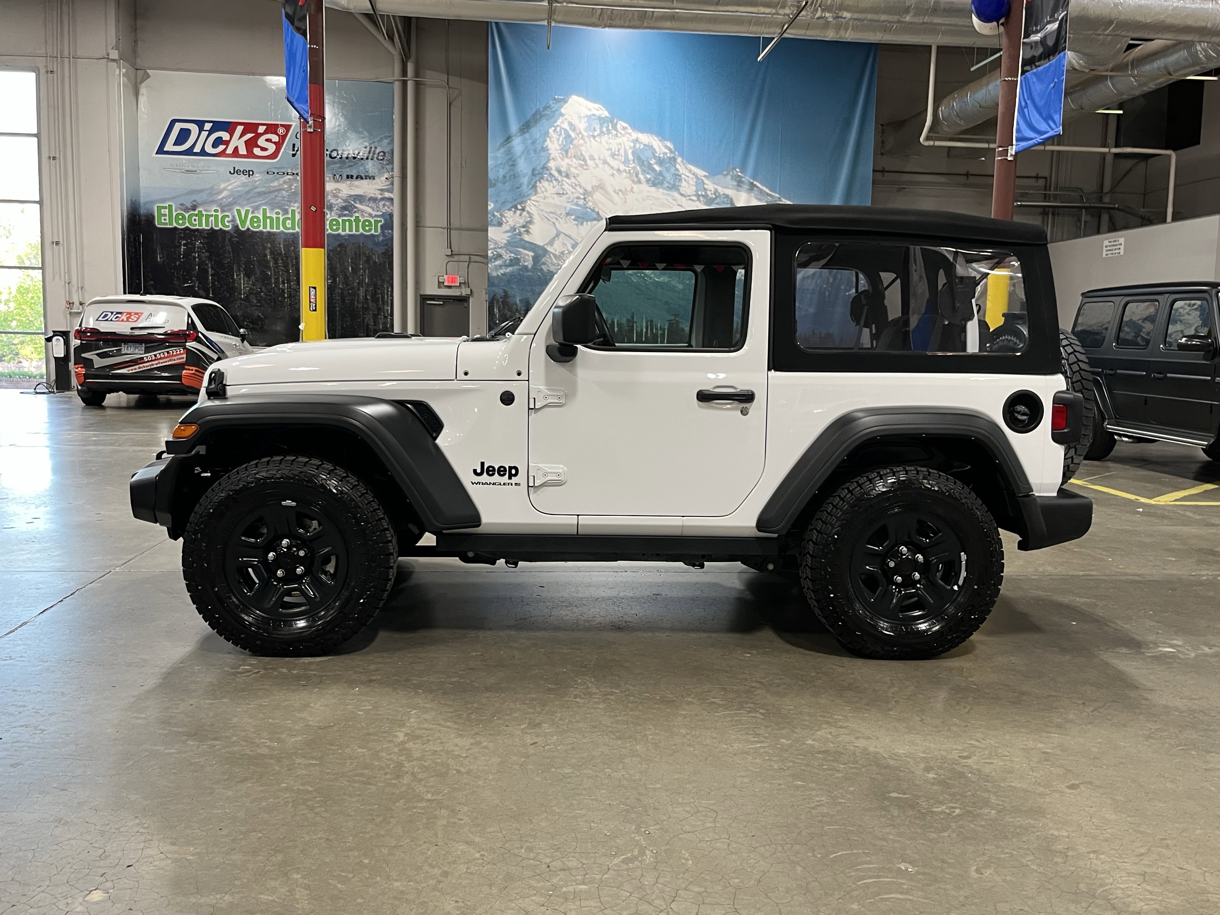 Certified 2024 Jeep Wrangler Sport AWD/4WD image 2