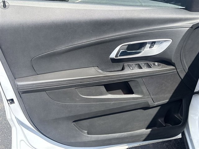 Used 2017 Chevrolet Equinox LT w/ Convenience Package FWD image 20