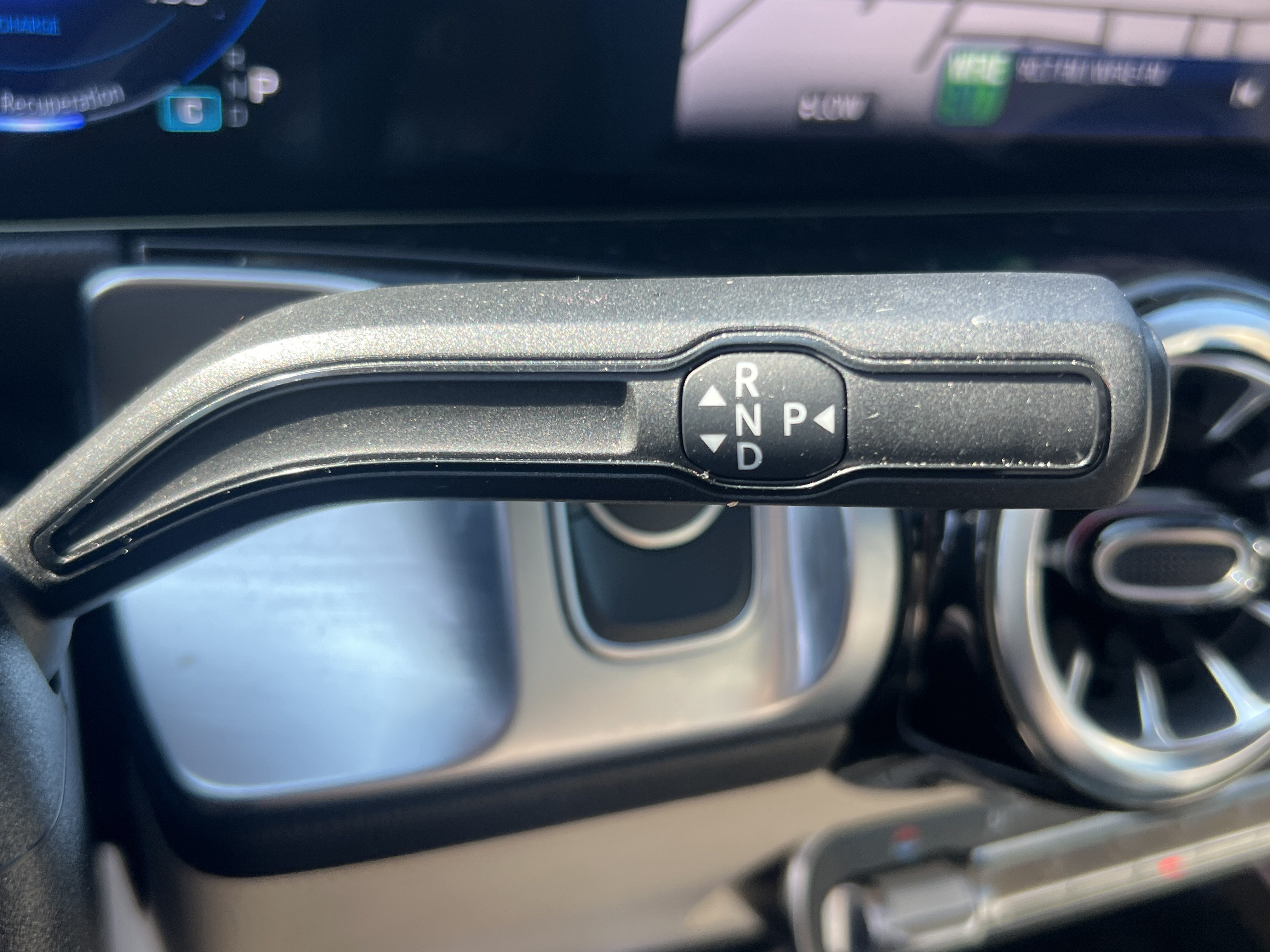 Certified 2025 Mercedes-Benz EQB 300 4MATIC image 24