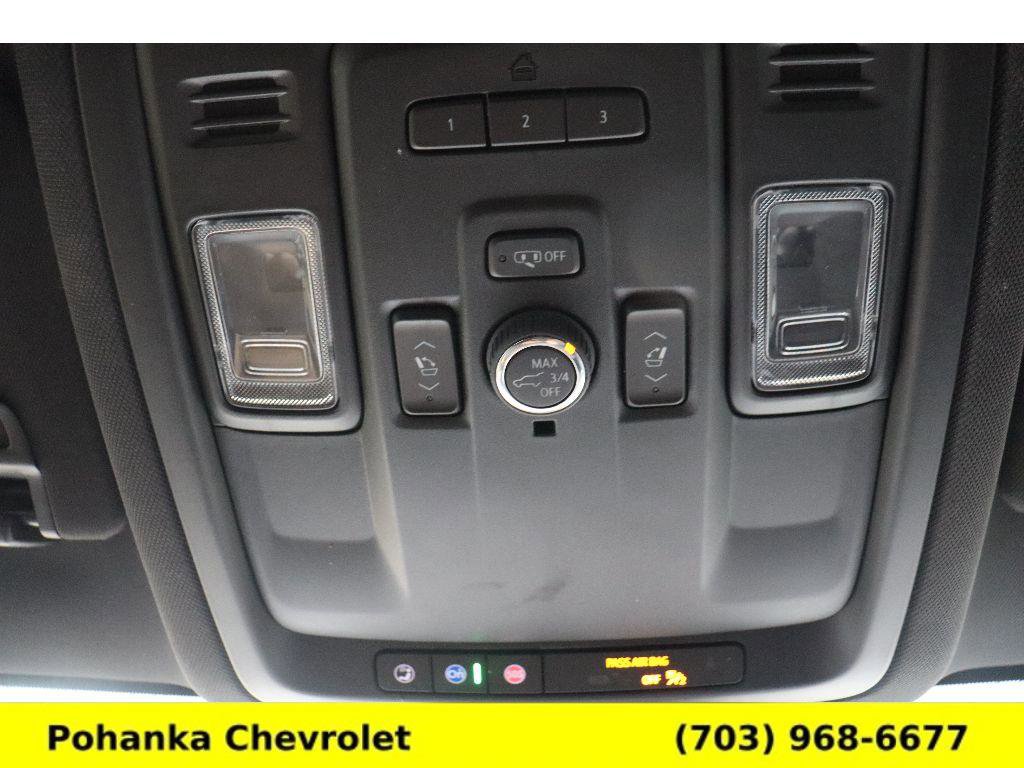 Used 2023 Chevrolet Tahoe LT w/ Luxury Package image 18