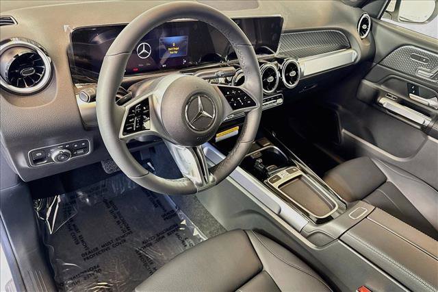 New 2026 Mercedes-Benz GLB 250 4MATIC image 9