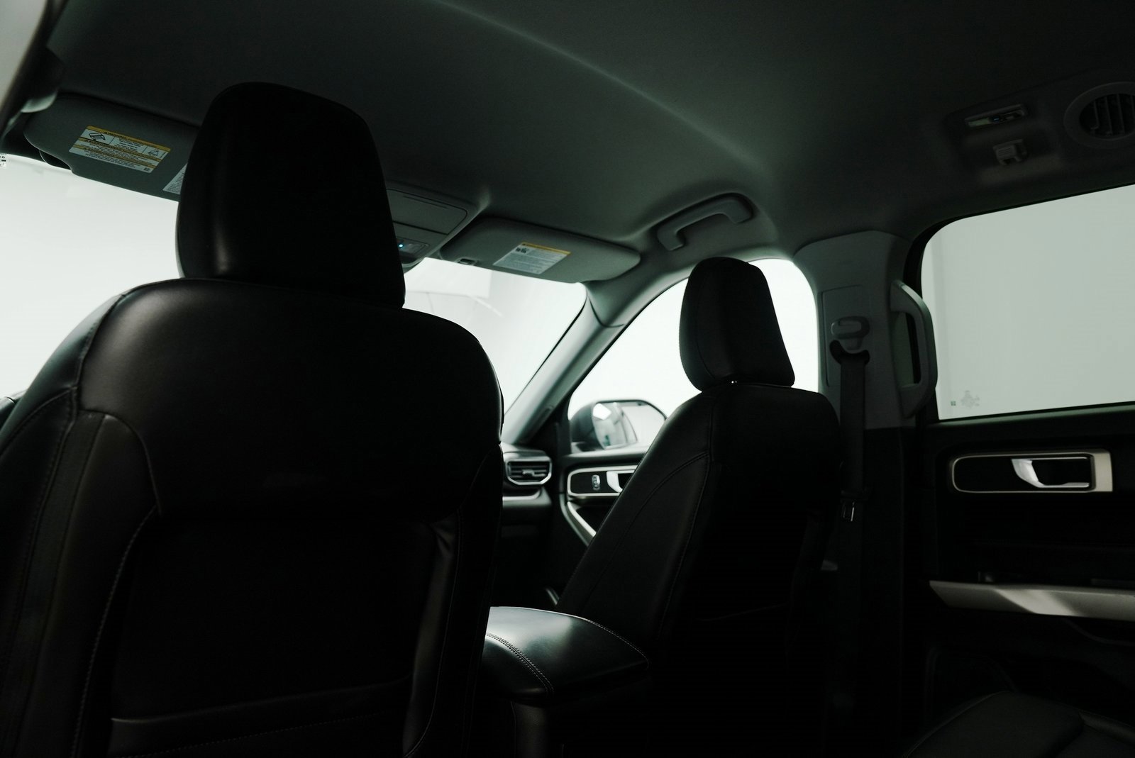 Used 2023 Ford Explorer XLT w/ Equipment Group 202A image 25