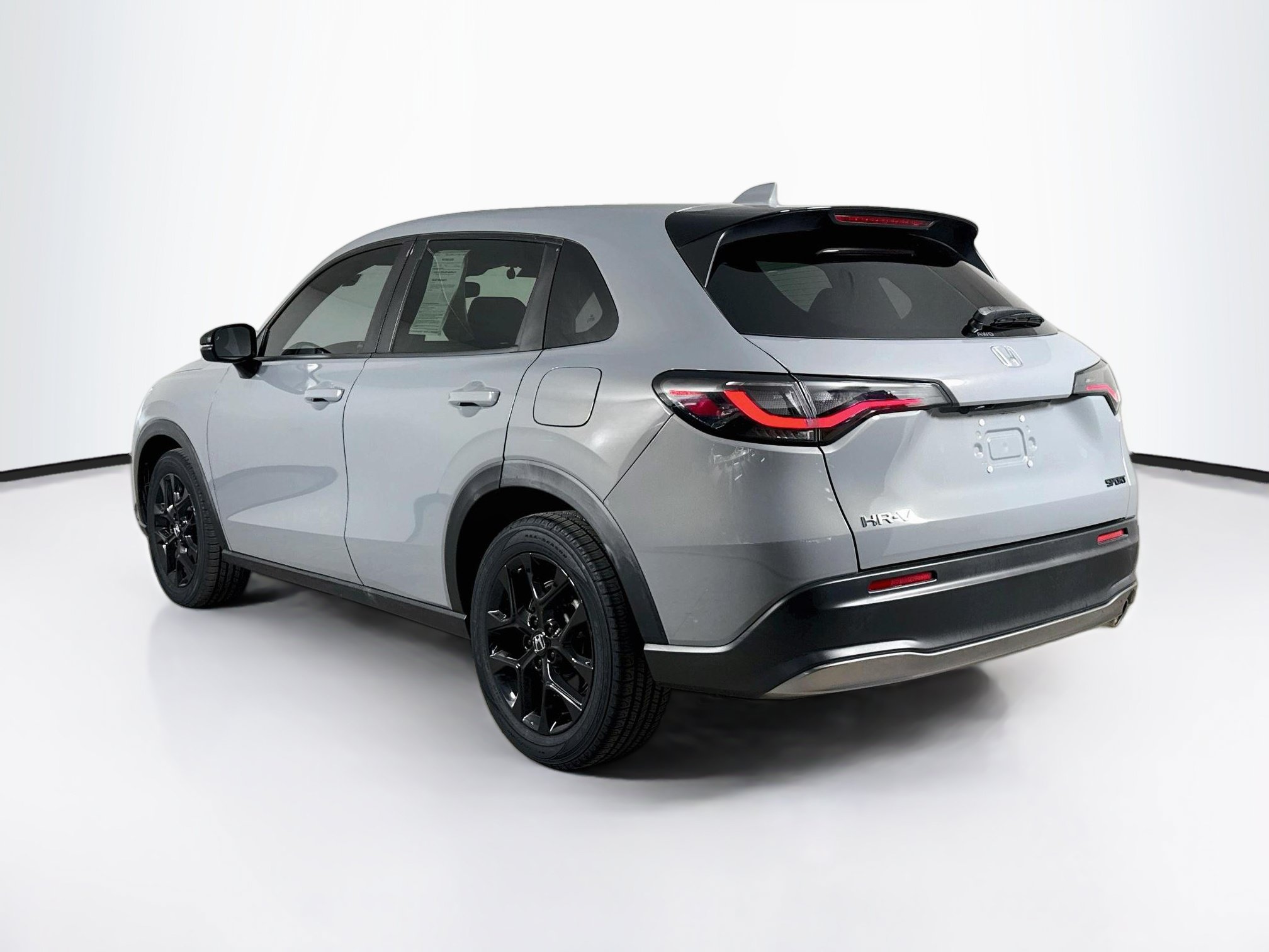 Used 2025 Honda HR-V Sport image 29