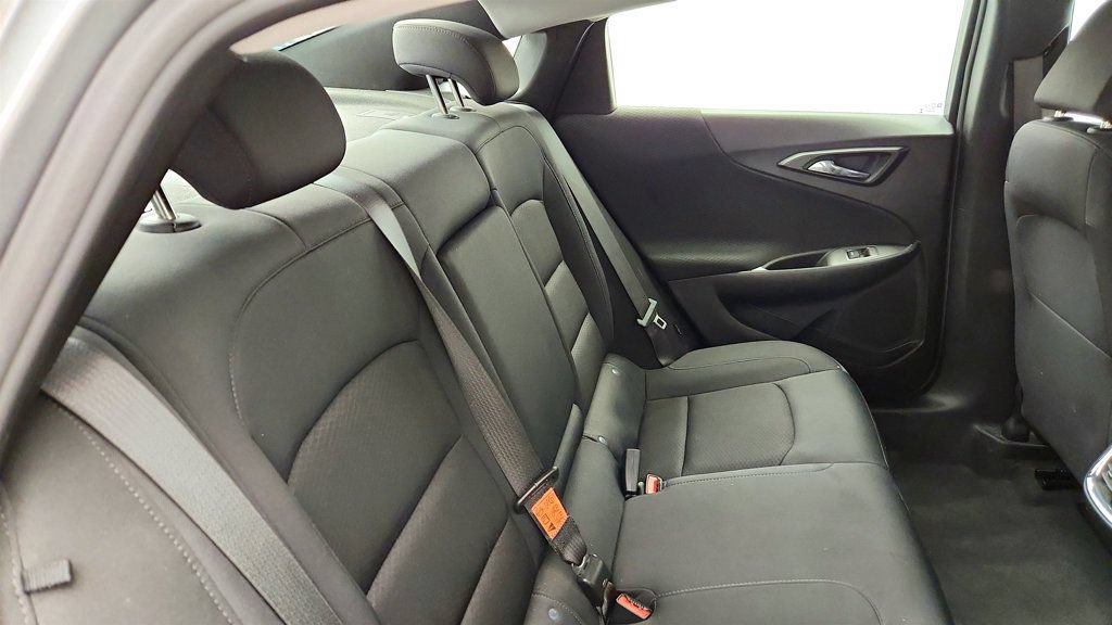 Used 2023 Chevrolet Malibu LT FWD image 18