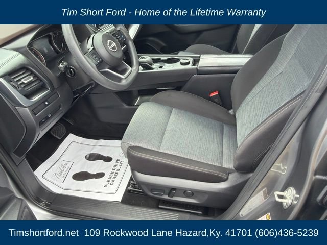 Used 2023 Nissan Rogue SV AWD/4WD image 7