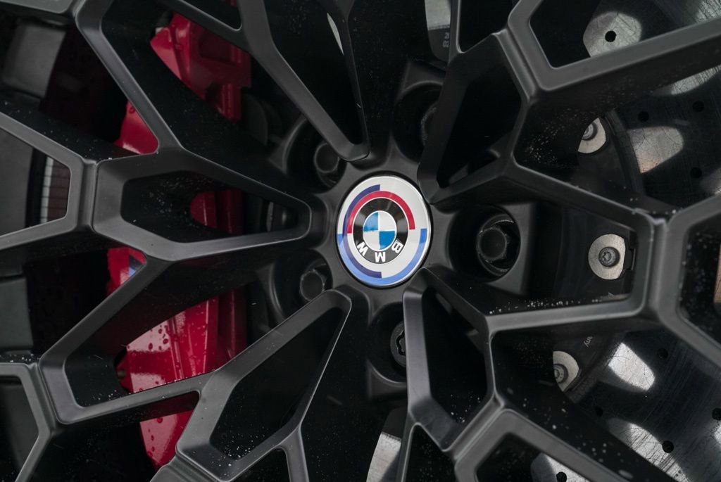 Used 2023 BMW M4 CSL image 31