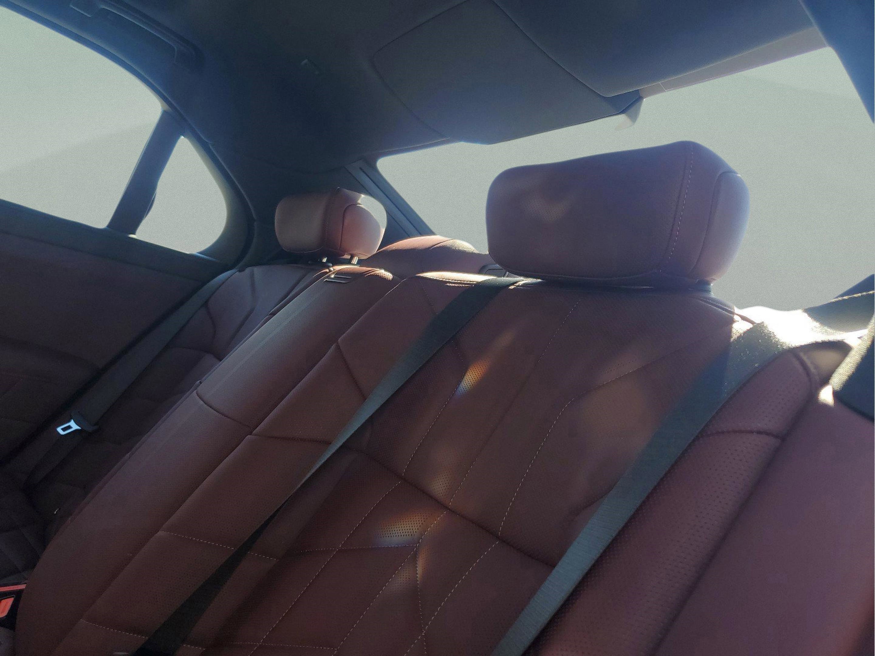 Used 2025 BMW 750e xDrive image 12