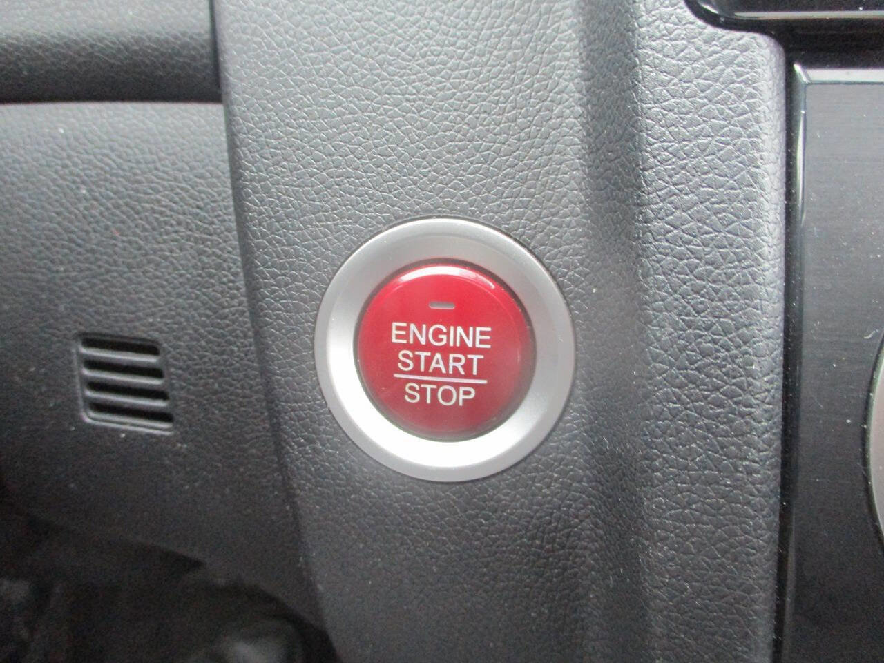 Used 2017 Honda Fit EX-L image 12