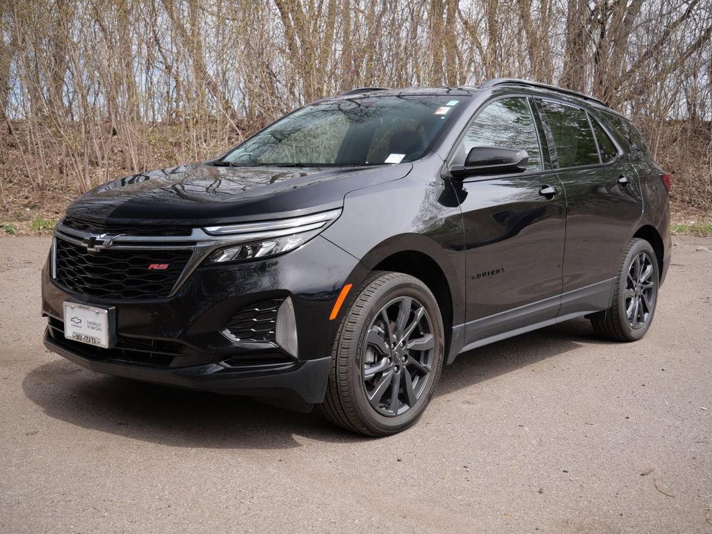 Used 2023 Chevrolet Equinox RS AWD/4WD image 3